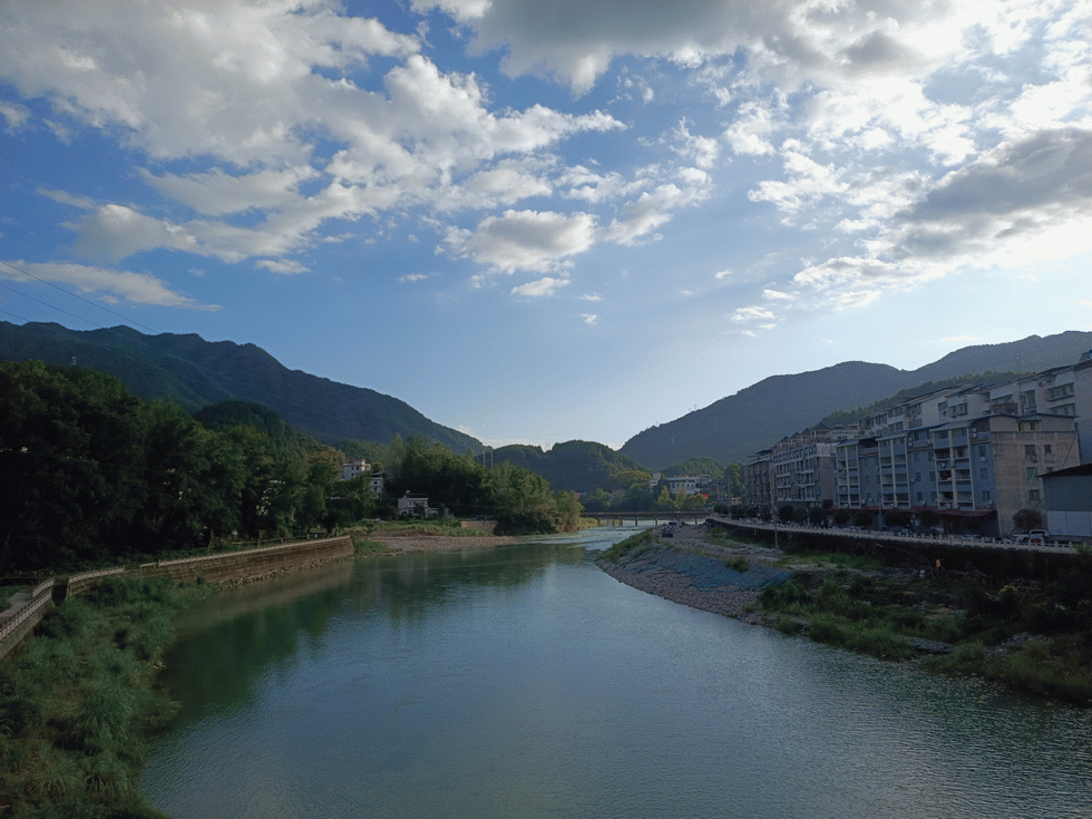 重庆市云阳县鱼泉镇马槽汤溪河美丽风景-朝别界度